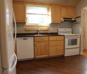 For Lease - 3121 Victoria Street, Oakville, Ontario - Photo 2