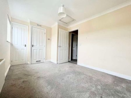 Phoenix Way, Heath, Cardiff, CF14 - Photo 5