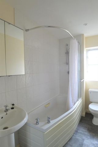 2 bedroom townhouse to rent - Photo 5