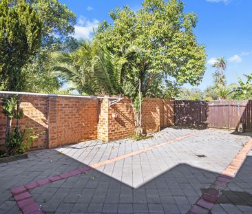 Extra Large Townhouse In Peaceful Location !! - Photo 6