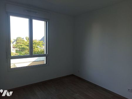 COMBOURG CENTRE - APPARTEMENT T3 avec terrasse - Photo 2