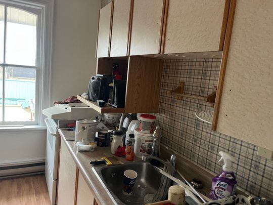 For Lease - 228 Kent Street Unit# 4, Kawartha Lakes, Ontario - Photo 1