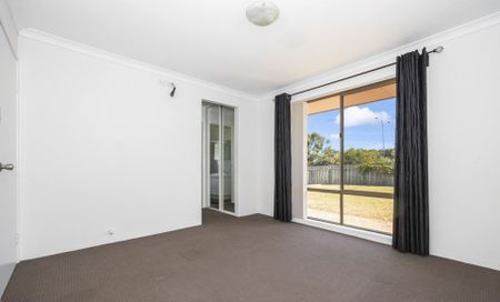 Spacious 3x2 Family Home on a Massive Block – Clarkson - Photo 2