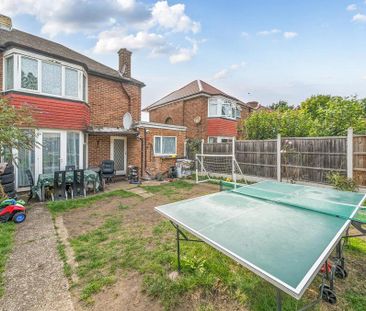 3 bedroom semi-detached house to rent - Photo 4