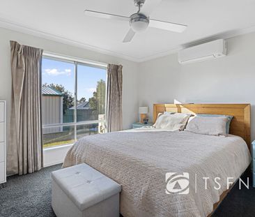 Family Home Oasis! - Photo 2