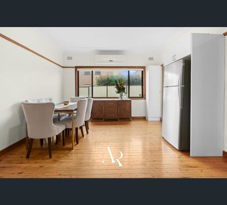 37 Remly St, Roselands, NSW 2196 - Photo 3