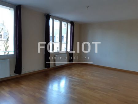 A louer : Appartement 4 pièces - Centre ville - Fougères - Photo 4
