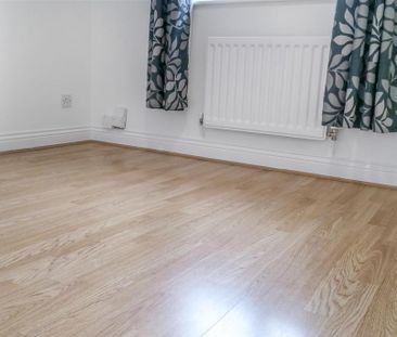 2 bedroom semi-detached house to rent - Photo 3