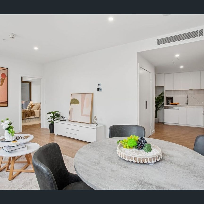 Unfurnished Inner-City Luxury Apartment at The Cullinan - Photo 1