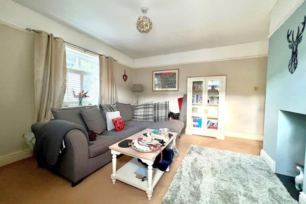 Langcrown Court, Woking, Surrey, GU22 - Photo 1