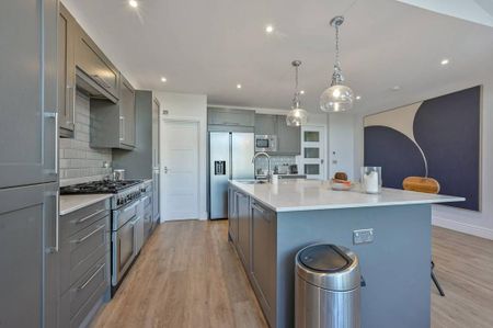 4 bedroom terraced house to rent - Photo 4