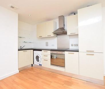 1 bedroom flat to rent - Photo 2