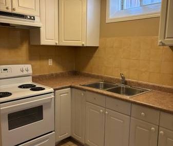 Basement apartment for rent 1 bed + den + bath in Mississauga $1,70... - Photo 3