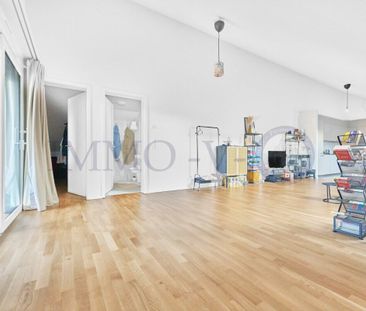 SPACIOUS AND BRIGHT WITH BALCONY-LOGGIA - Photo 1