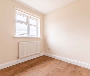 3 bed semi-detached bungalow to rent in Trewarden Avenue, Iver Heat... - Photo 2