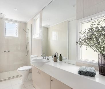 A Sanctuary of Style, Prized Parkside Setting - Photo 3