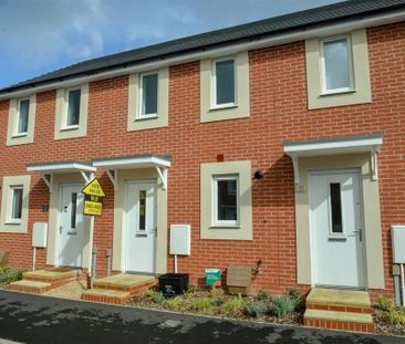2 bedroom terraced house to rent - Photo 2