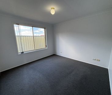 Well-Located 3 Bedroom Townhouse with Lock-Up Garage - Photo 5