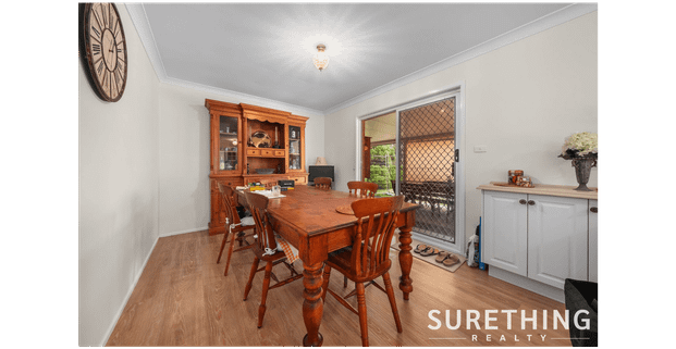 "Charming family sanctuary immersed in sun washed gardens" - Photo 1