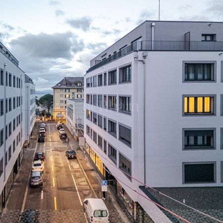 Studio in the center of Lausanne with balcony - Photo 4