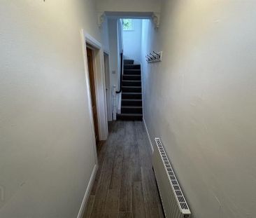 2 Donegall Avenue, Belfast, BT12 6LX - Photo 1
