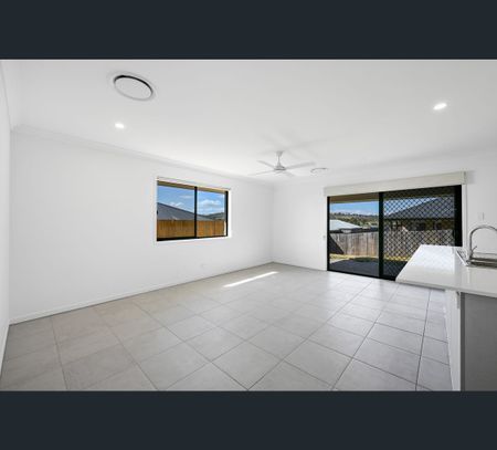 6 Clara May Street, Cotswold Hills, Qld 4350 - Photo 2