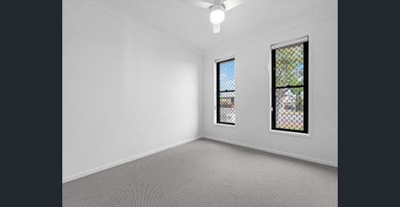 Brand New 3 Bedroom unit in Burrum Heads for $600 Per week - Photo 2