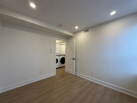 For Lease - 254 Greenwood Avenue Unit# Upper, Toronto, Ontario - Photo 4
