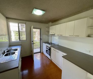 Great Central Location at Indooroopilly!!! - Photo 3