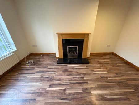 16 Beechgrove, Carrickfergus, BT38 8LQ - Photo 3