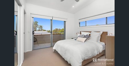 Executive Duplex Living - Photo 4