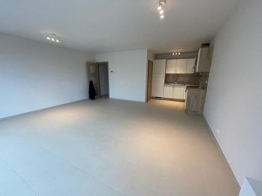 Appartement te huur - Photo 1