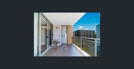 Modern Spacious Apartment, walking distance to the station - Photo 5