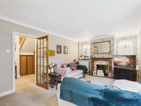 3 bedroom semi-detached house to rent - Photo 3