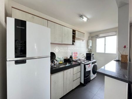 Apartamento com 2 quartos e 44m² para alugar em Humaitá, Porto Alegre. - Foto 3