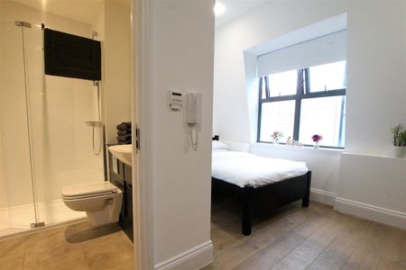 The Bruce Building, Newcastle Upon Tyne - Photo 2