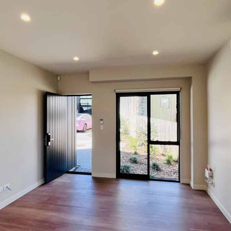 Brand New 3-Bedroom Home in West Harbour! - Photo 1