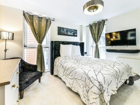 2 Bed Flat, Oceanis Apartments, E16 - Photo 4