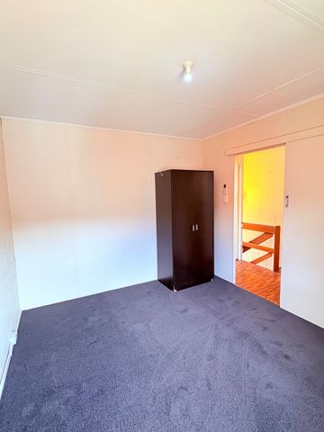 Two-storey, two-bedroom unit - Photo 3