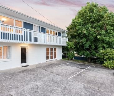 Te Atatu South - 3 Bedroom House - Photo 4