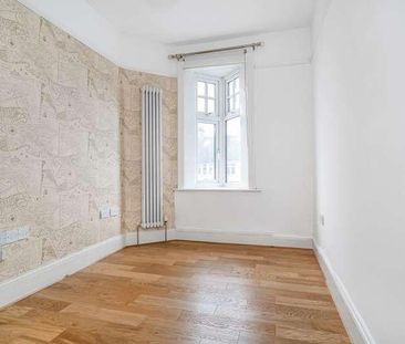 Hazelwood Lane, Palmers Green, N13 - Photo 5