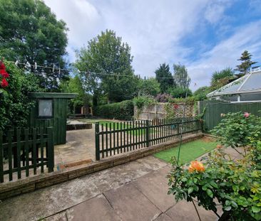 3 bedroom semi-detached house to rent - Photo 2