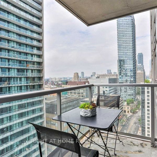 For Lease - 763 Bay Street Unit# 2111, Toronto, Ontario - Photo 1