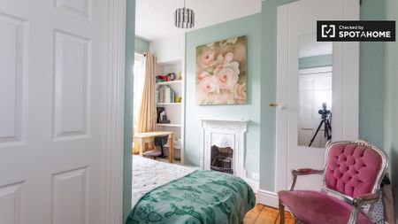 Room for rent in charming 5-bedroom house, Drumcondra Dublin - Photo 2