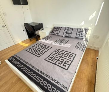 Room in a Shared Flat, All Saints Station, E14 - Photo 5
