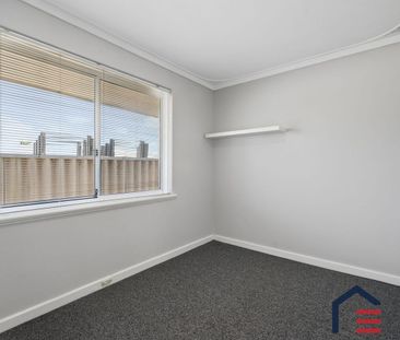 Freshly Painted Three-Bedroom Family Home - Photo 4