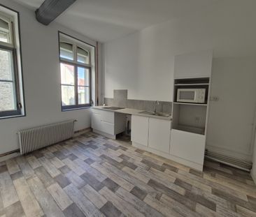 Location Appartement 4 pièces 109m² ST OMER 62500 - Photo 2