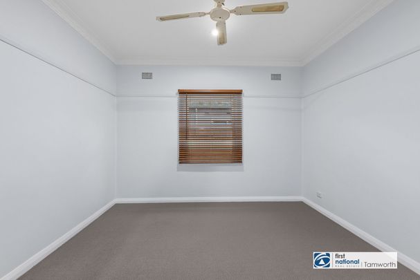 27 Hyman Street, 2340, Tamworth Nsw - Photo 1