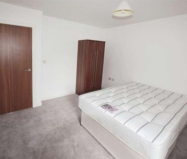 Shearwater Drive, West Hendon, London, NW9 - Photo 3
