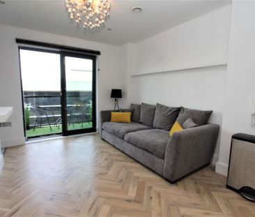 One Brewery Wharf, Leeds City Centre, LS10 1GY - Photo 1